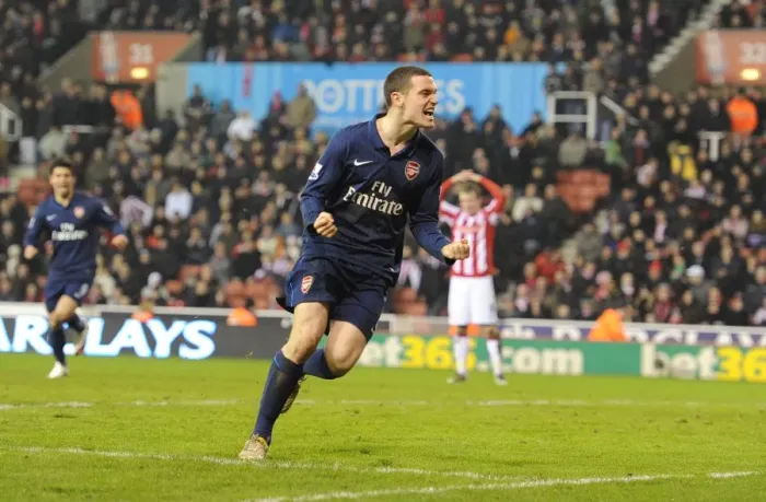 Framed Print : Thomas Vermaelen's Strike: Arsenal's Decisive Goal in 3-1 Victory over Stoke City, Barclays Premier League, 2010