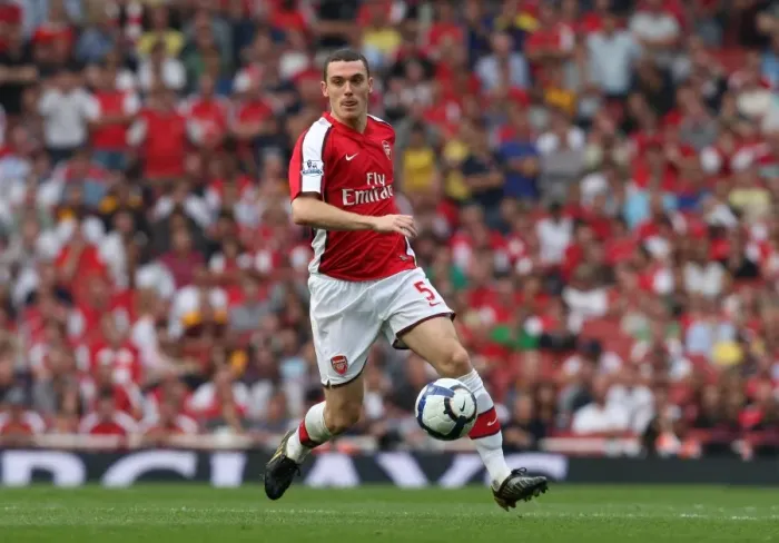 Framed Print : Thomas Vermaelen's Unstoppable Performance: Arsenal's 4-0 Victory Over Wigan Athletic in the Premier League