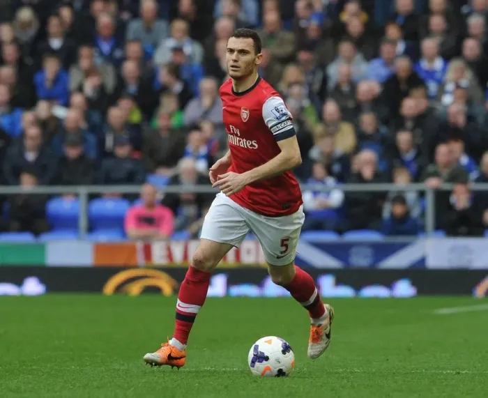 Framed Print : Thomas Vermaelen's Unwavering Focus: Everton vs Arsenal, Premier League 2013-2014 Framed Print : Thomas Vermaelen's Unwavering Focus: Everton vs Arsenal, Premier League 2013-2014