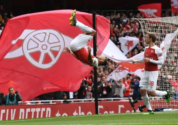 Framed Print : Thrilling Aubameyang Strike: Arsenal's Game-Winning Goal vs Brighton & Hove Albion, Premier League 2018-19 Framed Print : Thrilling Aubameyang Strike: Arsenal's Game-Winning Goal vs Brighton & Hove Albion, Premier League 2018-19