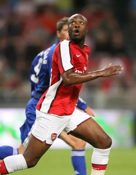 Framed Print : Thrilling Comeback: Arsenal's 2-3 Victory over Ajax - Gallas's Glory at the Amsterdam Tournament (2008)