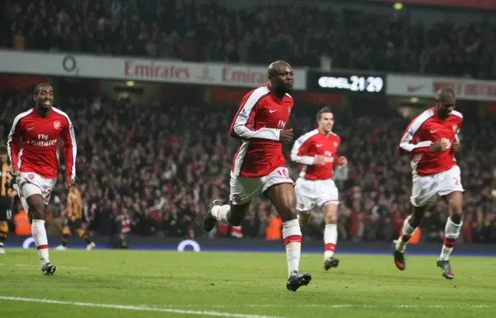 Framed Print : Thrilling FA Cup Moment: William Gallas Scores the Decisive Goal for Arsenal against Hull City (2-1)