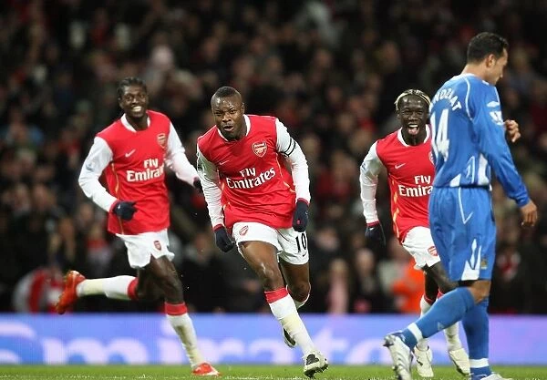 Thrilling Gallas Goal: Arsenal Takes 2-0 Lead Over Wigan Athletic in Premier League