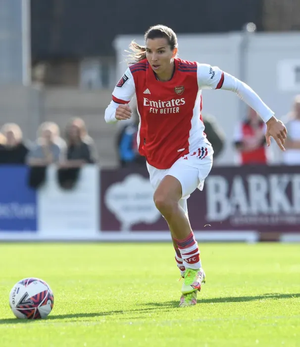 Framed Print : Tobin Heath in Action: Arsenal Women Take on Everton Women in FA WSL 2021-22