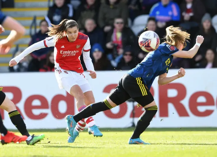 Framed Print : Tobin Heath Shines: Arsenal vs Manchester United FA WSL Showdown