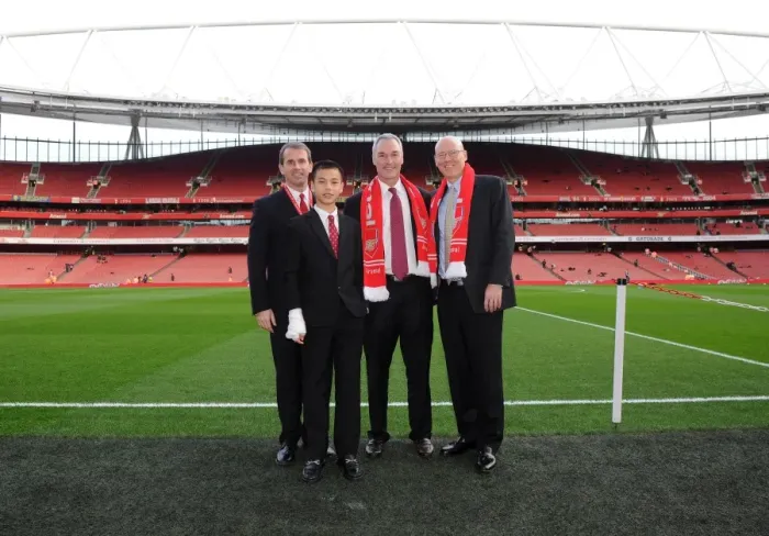 Framed Print : Tom Fox and guests. Arsenal 2: 0 Fulham. Barclays Premier League. Emirates Stadium, 18  /  1  /  14