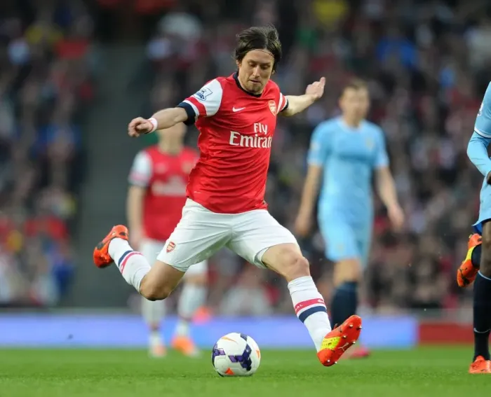 Framed Print : Tomas Rosicky in Action: Arsenal vs Manchester City, Premier League 2013-2014