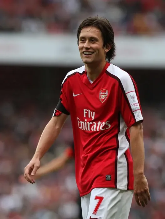 Framed Print : Tomas Rosicky in Action: Arsenal's 2-1 Win Over Atletico Madrid, Emirates Cup 2009