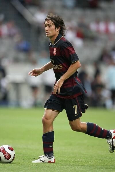 Tomas Rosicky in Action: Arsenal's Win Against Lazio at the Amsterdam Tournament, 2007