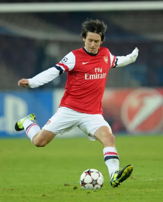 Framed Print : Tomas Rosicky in Action: Napoli vs. Arsenal, UEFA Champions League 2013-14
