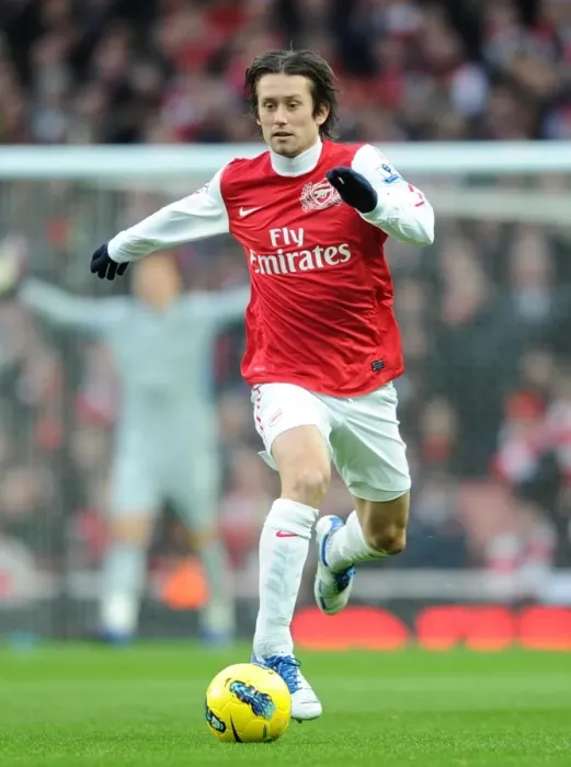 Framed Print : Tomas Rosicky (Arsenal). Arsenal 1: 2 Manchester United. Barclays Premier League Framed Print : Tomas Rosicky (Arsenal). Arsenal 1: 2 Manchester United. Barclays Premier League