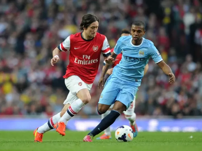 Framed Print : Tomas Rosicky (Arsenal) Fernandhinho (Man City). Arsenal 1: 1 Manchester City. Barclays Framed Print : Tomas Rosicky (Arsenal) Fernandhinho (Man City). Arsenal 1: 1 Manchester City. Barclays