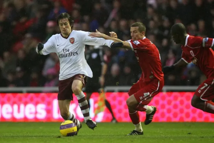Framed Print : Tomas Rosicky (Arsenal) and Gary O Neil (Middlesbrough)