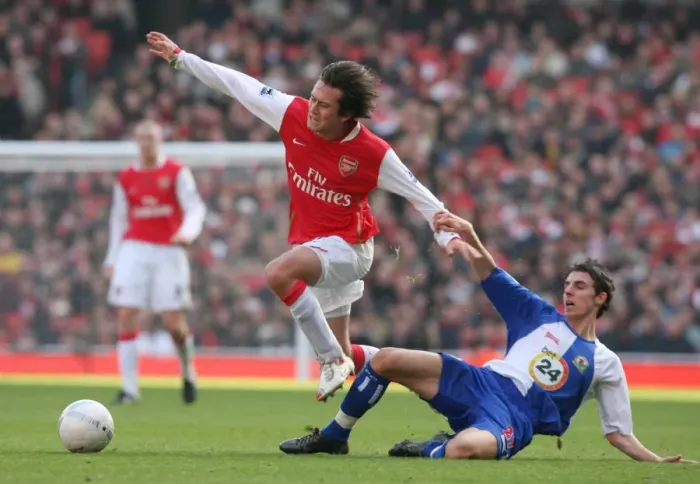Framed Print : Tomas Rosicky (Arsenal) Luke Derbyshire (Blackburn) Framed Print : Tomas Rosicky (Arsenal) Luke Derbyshire (Blackburn)