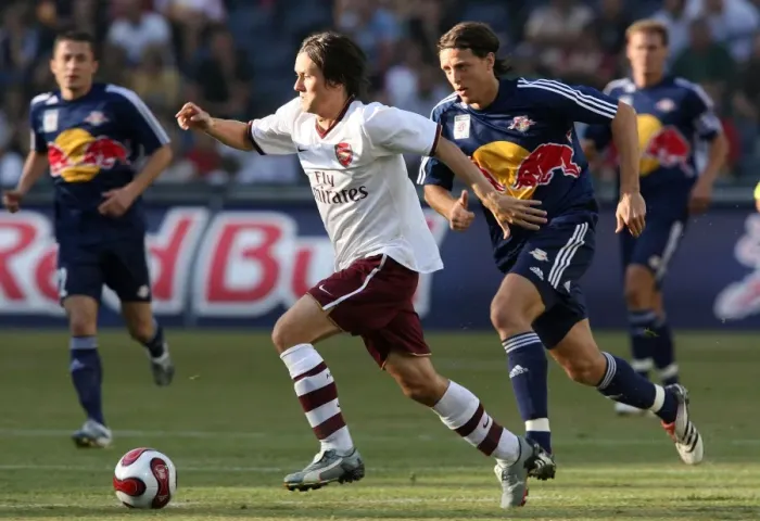 Framed Print : Tomas Rosicky (Arsenal) Rene Aufhauser (Salzburg)