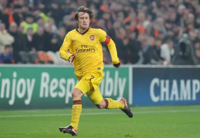 Framed Print : Tomas Rosicky (Arsenal). Shakhtar Donetsk 2: 1 Arsenal, UEFA Champiojns League