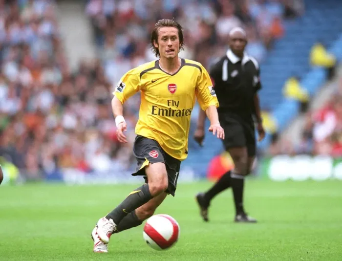 Framed Print : Tomas Rosicky: Arsenal's Lone Warrior in Manchester City's 1:0 FA Premiership Victory Framed Print : Tomas Rosicky: Arsenal's Lone Warrior in Manchester City's 1:0 FA Premiership Victory