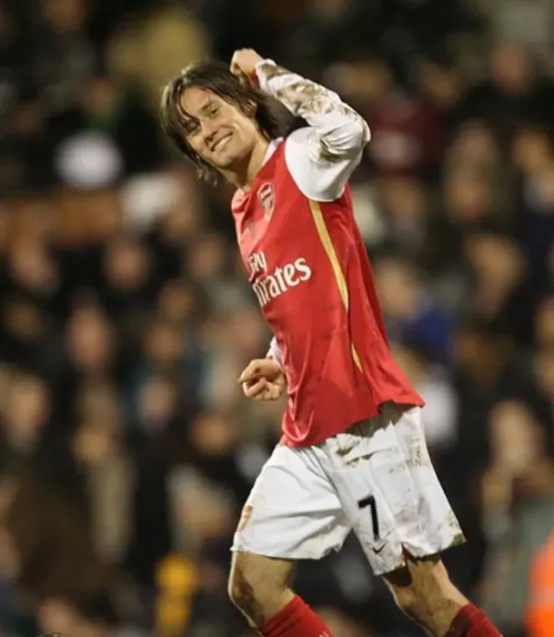 : Tomas Rosicky celebrates scoring the 3rd Arsenal goal : Tomas Rosicky celebrates scoring the 3rd Arsenal goal