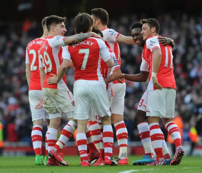 Framed Print : Tomas Rosicky celebrates scoring Arsenals 2nd goal with Mesut Ozil, Danny Welbeck