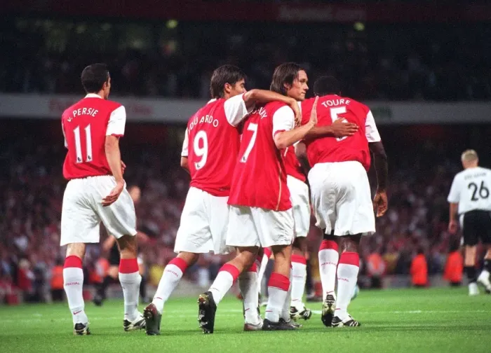 Framed Print : Tomas Rosicky is congratulated on scoring Arsenals 1st goal