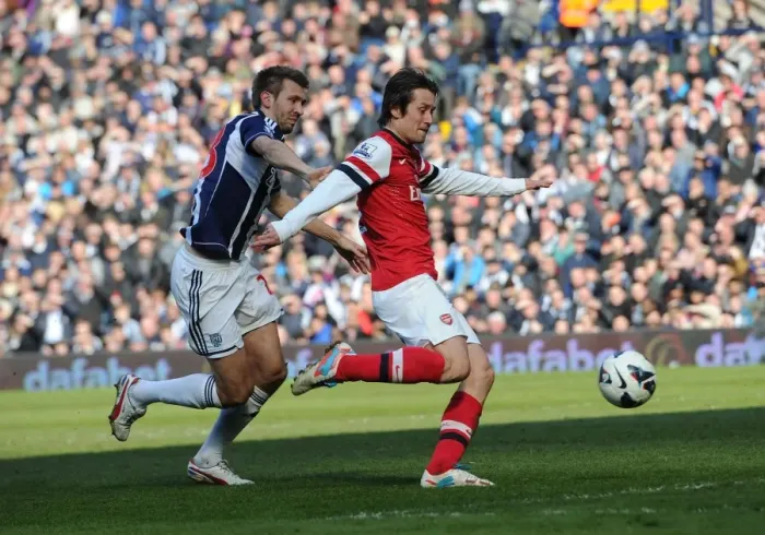 Framed Print : Tomas Rosicky Scores Against Gareth McAuley: West Bromwich Albion vs Arsenal, Premier League 2012-13 Framed Print : Tomas Rosicky Scores Against Gareth McAuley: West Bromwich Albion vs Arsenal, Premier League 2012-13