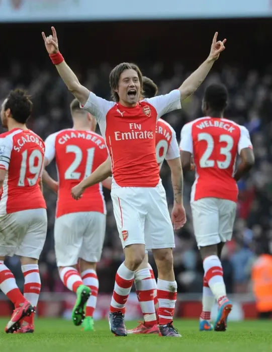 Framed Print : Tomas Rosicky's Brilliant Double: Arsenal's Victory Over Everton in the Premier League, 2015