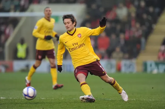 Framed Print : Tomas Rosicky's FA Cup Battle: Arsenal vs Leyton Orient at Matchroom Stadium (2011) Framed Print : Tomas Rosicky's FA Cup Battle: Arsenal vs Leyton Orient at Matchroom Stadium (2011)