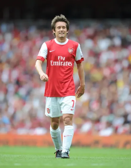 Framed Print : Tomas Rosicky's Stunner: Arsenal's Comeback Win Against Celtic in Emirates Cup (2010)