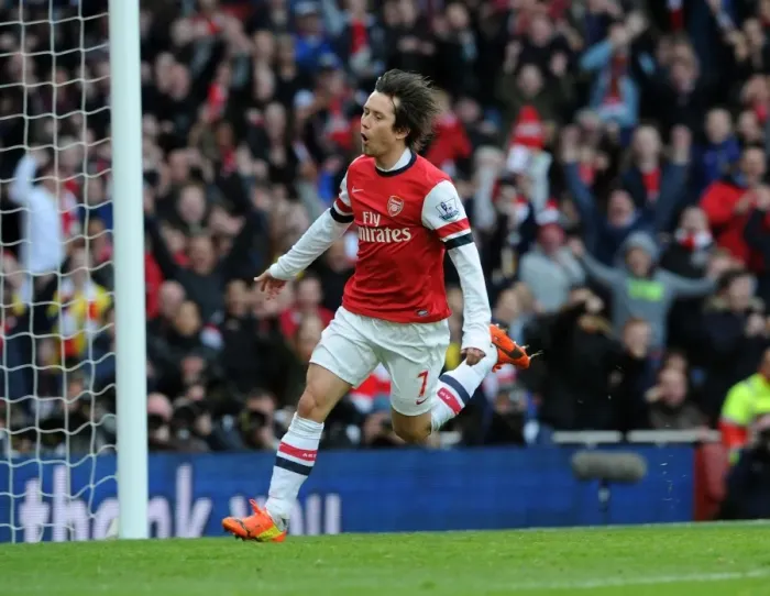 Framed Print : Tomas Rosicky's Stunner: Arsenal's Triumph Over Sunderland in the Premier League
