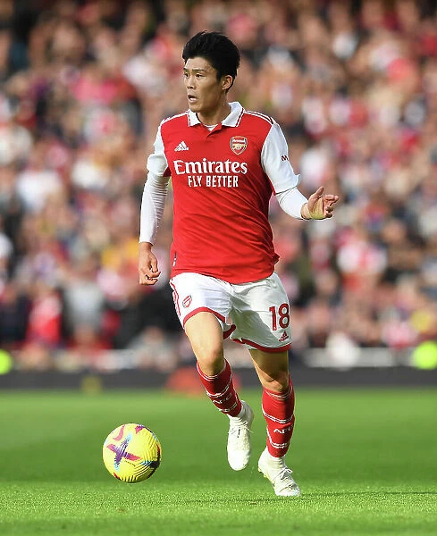 Tomiyasu's Breakthrough Performance: Arsenal's Triumph Over Nottingham Forest in the Premier League