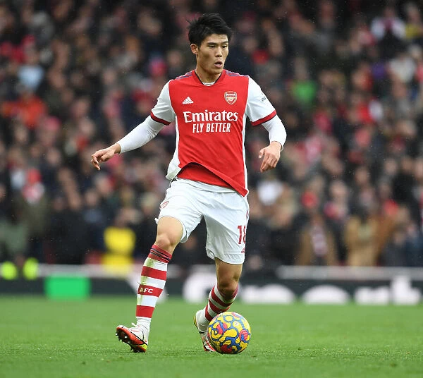 Tomiyasu's Brilliant Debut: Arsenal's Victory Over Newcastle United in the Premier League 2021-22