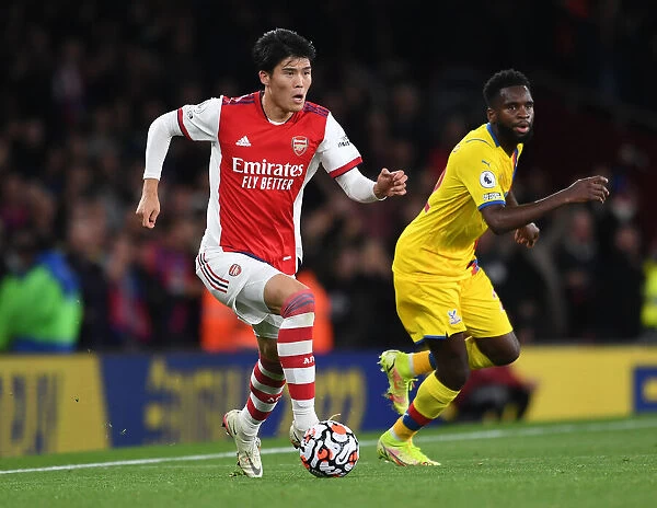 Tomiyasu's Star Performance: Arsenal Triumphs Over Crystal Palace in the Premier League 2021-22