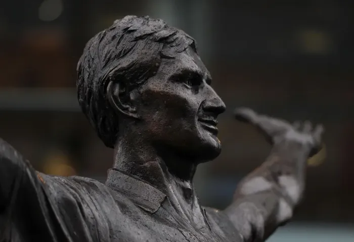 Framed Print : Tony Adams: Arsenal's Legendary Captain Honored with Statue at Emirates Stadium