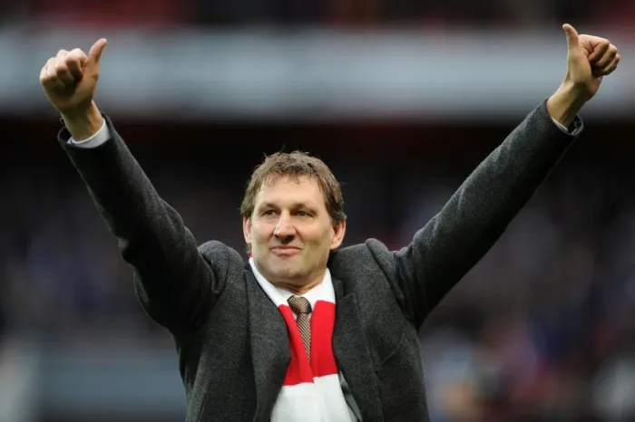 Framed Print : Tony Adams Bids Farewell: A Emotional Goodbye at Arsenal vs. Queens Park Rangers (2011-12)