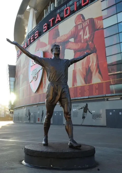 Framed Print : Tony Adams Statue: Arsenal Legend Overlooking Emirates Stadium (Arsenal vs. Everton, 2011-12)