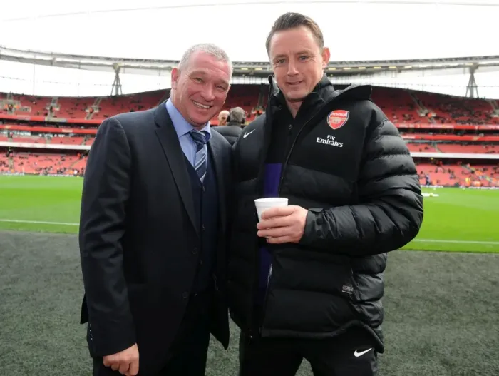 Framed Print : Tony Roberts (Arsenal Goalkeeping coach) with John Jensen (Ex Arsenal). John Jensen