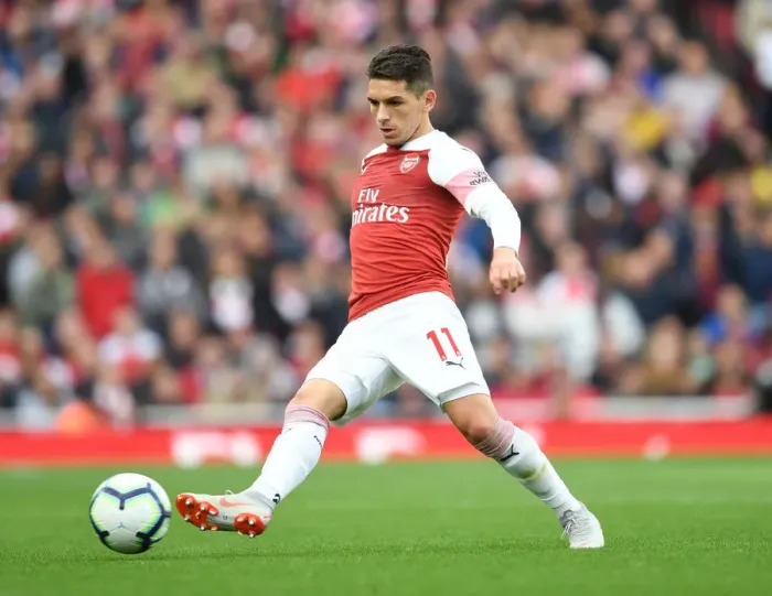 Framed Print : Torreira in Action: Arsenal vs Everton, Premier League 2018-19 Framed Print : Torreira in Action: Arsenal vs Everton, Premier League 2018-19