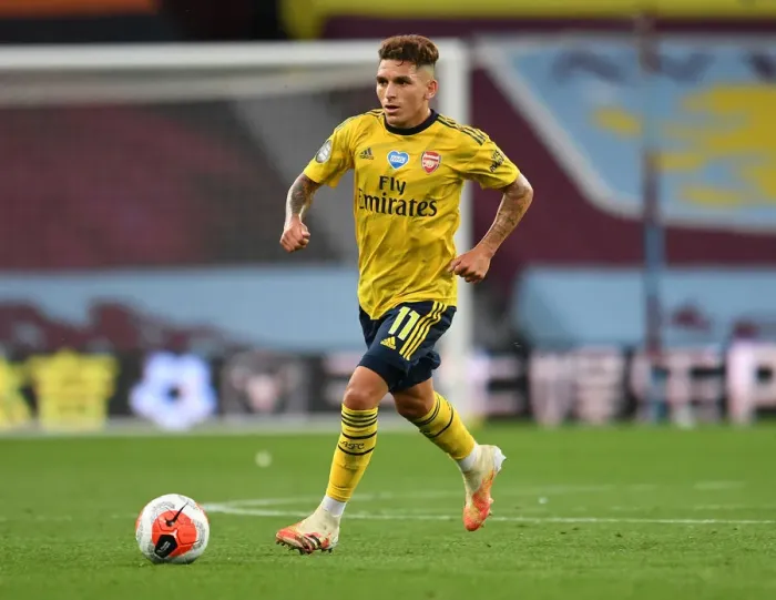 Framed Print : Torreira in Action: Aston Villa vs. Arsenal, Premier League 2019-2020 Framed Print : Torreira in Action: Aston Villa vs. Arsenal, Premier League 2019-2020