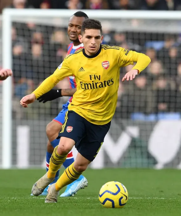 Framed Print : Torreira in Action: Crystal Palace vs. Arsenal, Premier League 2019-20 Framed Print : Torreira in Action: Crystal Palace vs. Arsenal, Premier League 2019-20