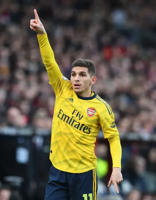 Framed Print : Torreira in Action: Crystal Palace vs Arsenal, Premier League 2019-20