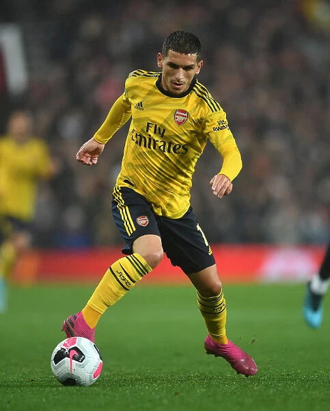 Torreira vs Manchester United: Arsenal's Midfield Battle in the Premier League 2019-20