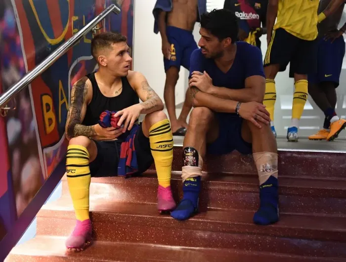 Framed Print : Torreira vs. Suarez: A Star-Studded Showdown in FC Barcelona vs. Arsenal Pre-Season Friendly (2019-20)
