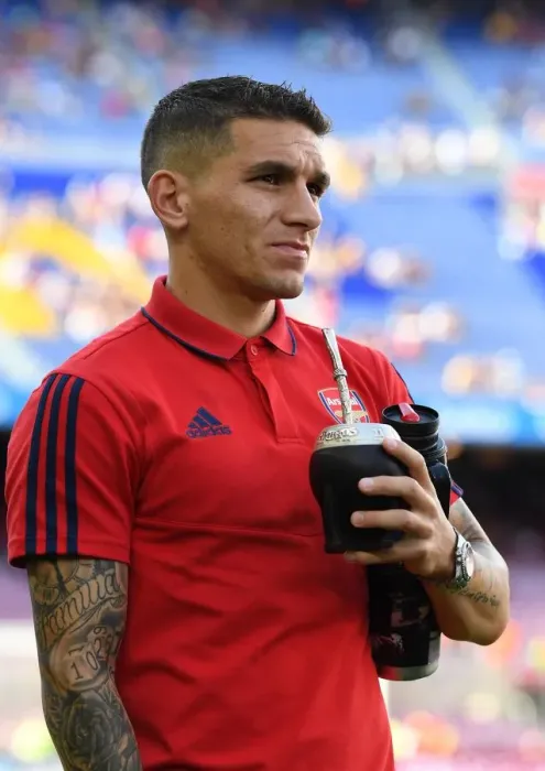Framed Print : Torreira's Arsenal Pre-Season Face-off Against FC Barcelona at Nou Camp (2019)