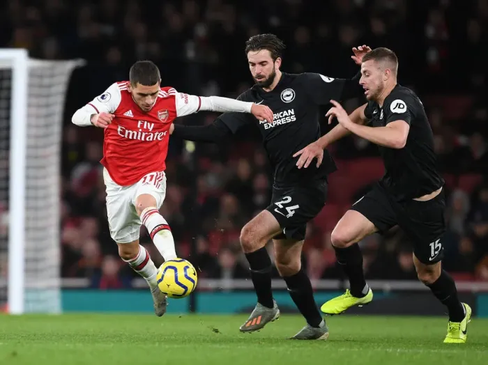 Framed Print : Torreira's Midfield Magic: Outmaneuvering Propper and Webster (Arsenal vs Brighton, 2019)