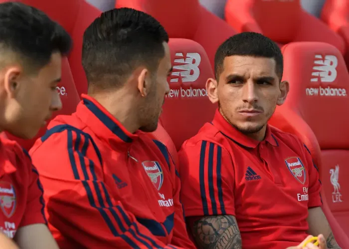 Framed Print : Torreira's Pre-Match Focus: Liverpool vs. Arsenal (2019-20) Framed Print : Torreira's Pre-Match Focus: Liverpool vs. Arsenal (2019-20)
