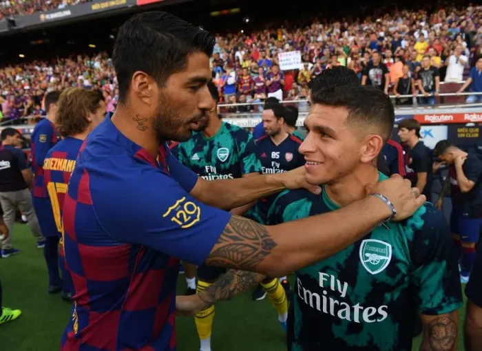 Framed Print : Torres and Suarez Meet Before FC Barcelona vs. Arsenal Pre-Season Clash, 2019 Framed Print : Torres and Suarez Meet Before FC Barcelona vs. Arsenal Pre-Season Clash, 2019