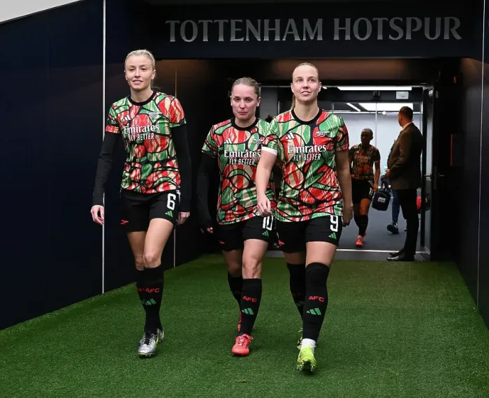 Framed Print : Tottenham Hotspur v Arsenal - Barclays Women's Super League