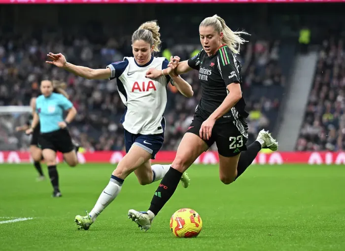 Framed Print : Tottenham Hotspur v Arsenal - Barclays Women's Super League