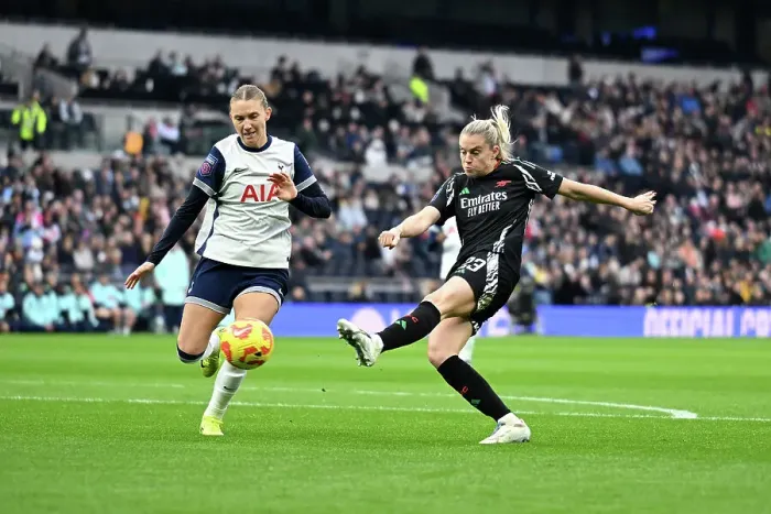 Framed Print : Tottenham Hotspur v Arsenal - Barclays Women's Super League
