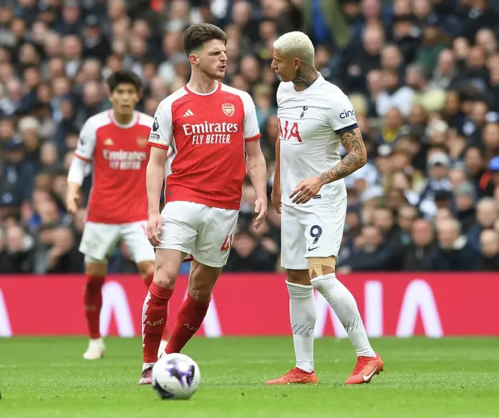 Framed Print : Tottenham Hotspur v Arsenal FC - Premier League